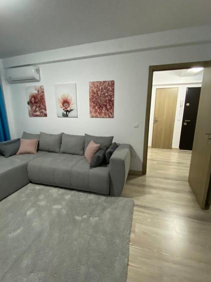 Parcul Carol, Eroii Revolutiei, apartament 2 camere, 53 mp, modern mobilat,