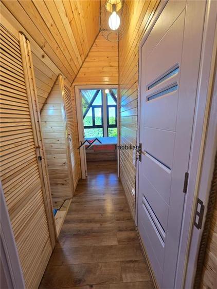 Cabana A-Frame premium – confort, natură și intimitate!