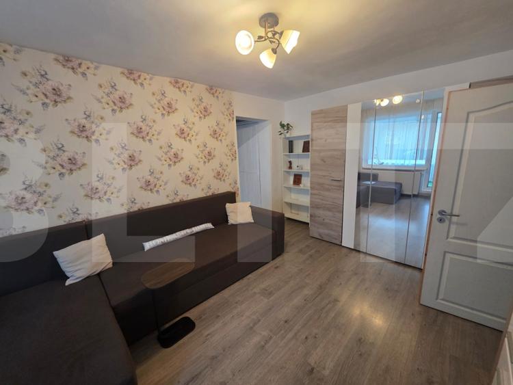 Apartament 2 camere, 50 mp, zona Simeria