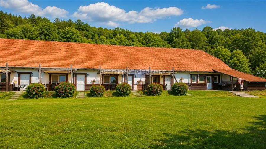 Transilvania Camping, domeniu de 14.400mp,Sanmarghita de Mures:2cladiri, apartam - 2