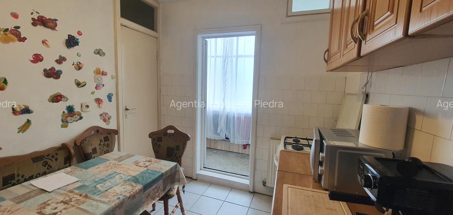 Inchiriez apartament 2 camere,decomandat,zona Calea Dumbravii ( Dioda ),etaj 3 - 8
