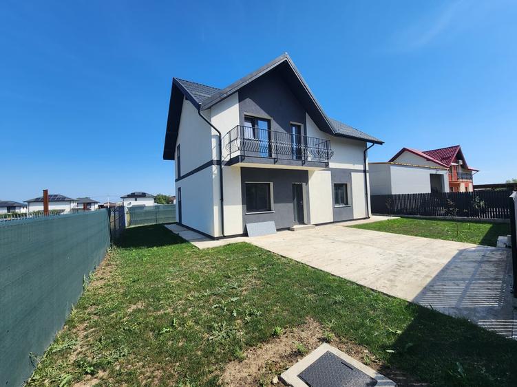 CASA INDIVIDUALA, 5 CAMERE, 2 BAI , BECI, 460 MP TEREN - VALEA URSULUI