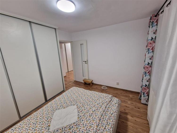 Apartament decomandat cu 3 camere 2 bai in Terezian