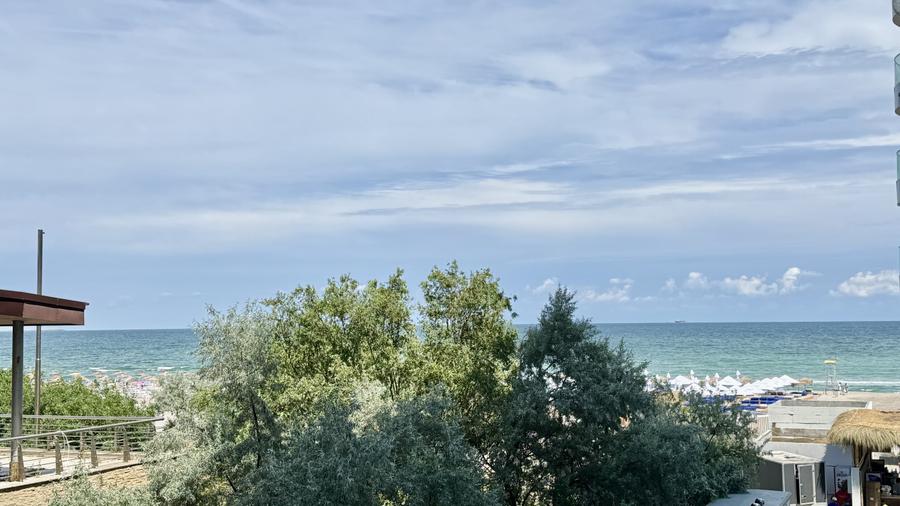 Studio in prima linie la mare, Sea On, Mamaia Nord, vedere catre mare