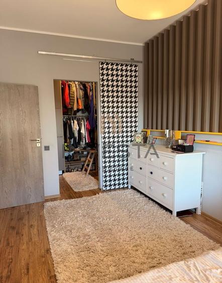 Apartament 3 camere cu terasa, etaj intermediar, parcare, Buna Ziua!