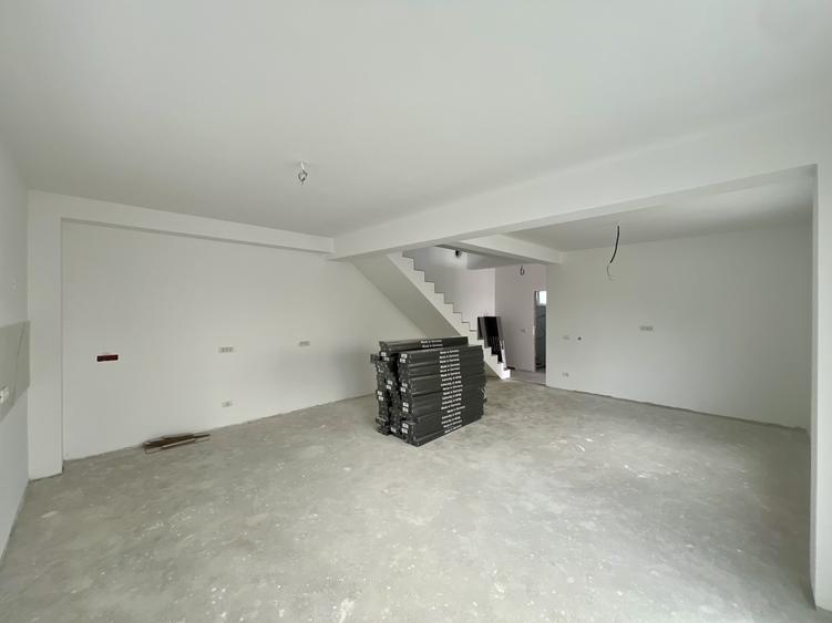 Duplex 4 camere, 100mp utili +12mp terasa, pozitie excelenta -Giroc