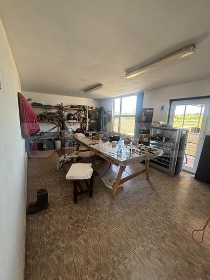 Spatiu industrial, in aproprierea nodului rutier A3