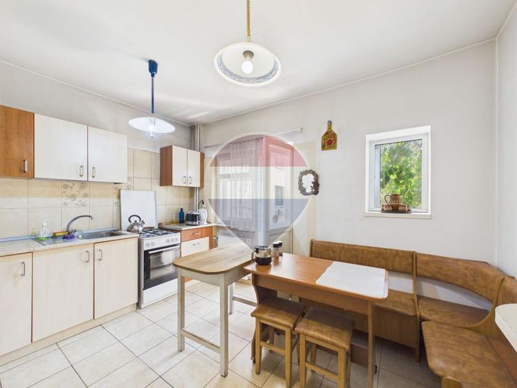 Apartament 3 camere 108 mp | Piata Amzei 7-9 vedere Biserica Amzei
