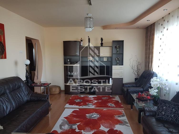 Apartament cu 3 camere de vanzare in zona Tipografilor, Timisoara