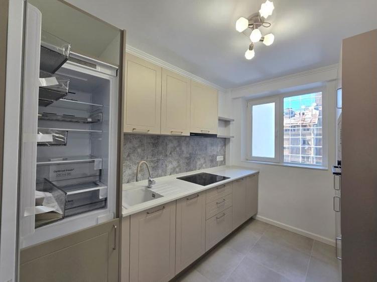 Apartament 3 camere Calea Victoriei - Buzesti