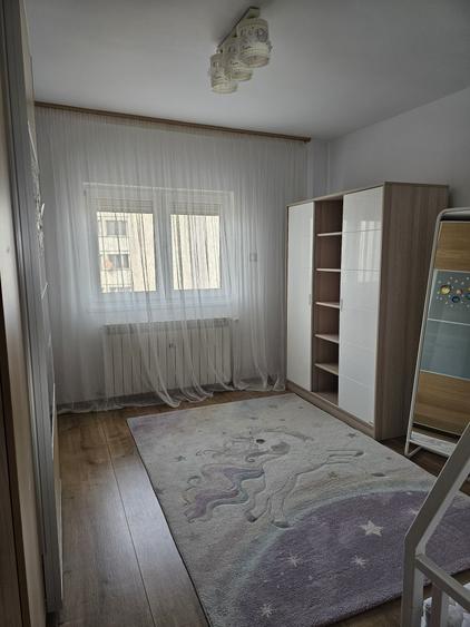 Vanzare Apartament  3 camere Renovat Drumul Taberei-Favorit