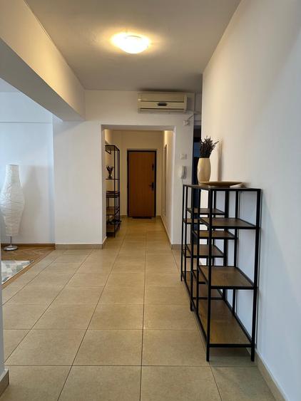 Apartament 4 camere de inchiriat | P-ta Lahovari | Romana | Lux