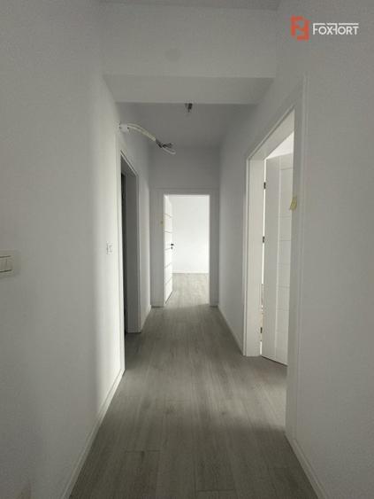 Apartament cu 3 camere, etajul 1, bloc nou, zona Aradului