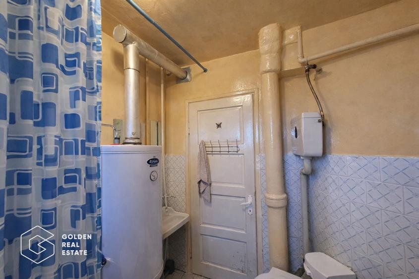 Apartament 3 camere, etaj 3, oras Lipova