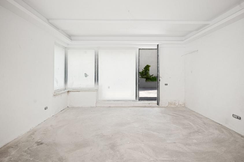 VANZARE APARTAMENT 4 CAMERE UNIRII-CASA POPORULUI