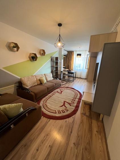 Prima închiriere | 2 camere | 49 mp | Renovat | Centrală | Parcare | Poștalionul