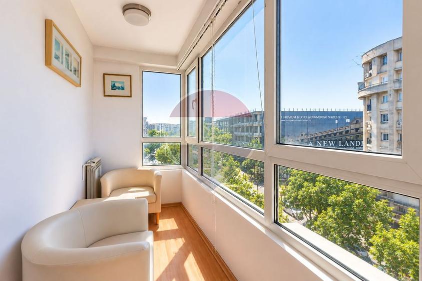 Apartament 3 camere, spatios în zona P-ta Sfanta Vineri/Centru Vechi