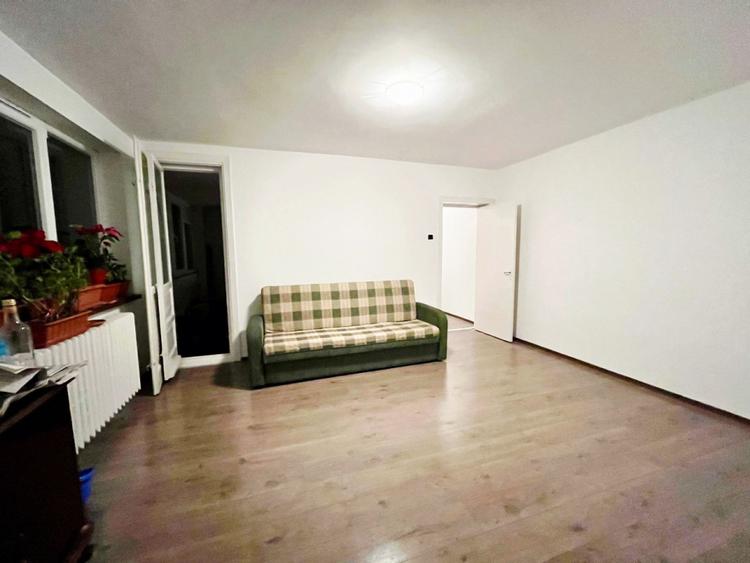 Apartament 3 camere-Secuilor-5 min metrou