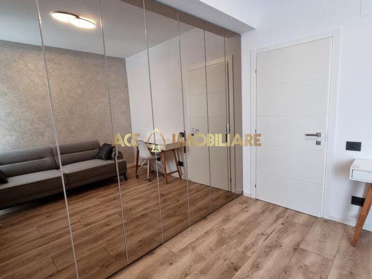 3 Camere de inchiriat | Sisesti | Parcare | Centrala | Pardoseala |