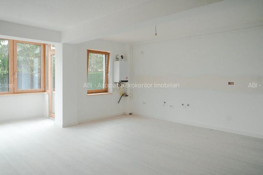 Vanzare 3 camere, etaj 1, orientare sud /Malva Homes /comison 0 - 10