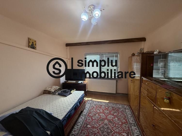 Apartament 4 camere 1 Mai Langa Spitalul Nr 1