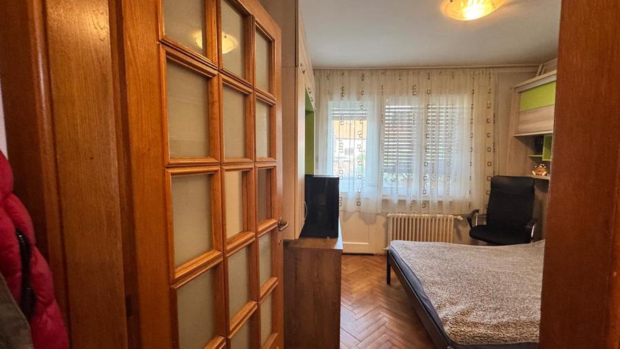 Apartament cu 3 camere de vânzare, str. Gheorghe Doja-AP1541