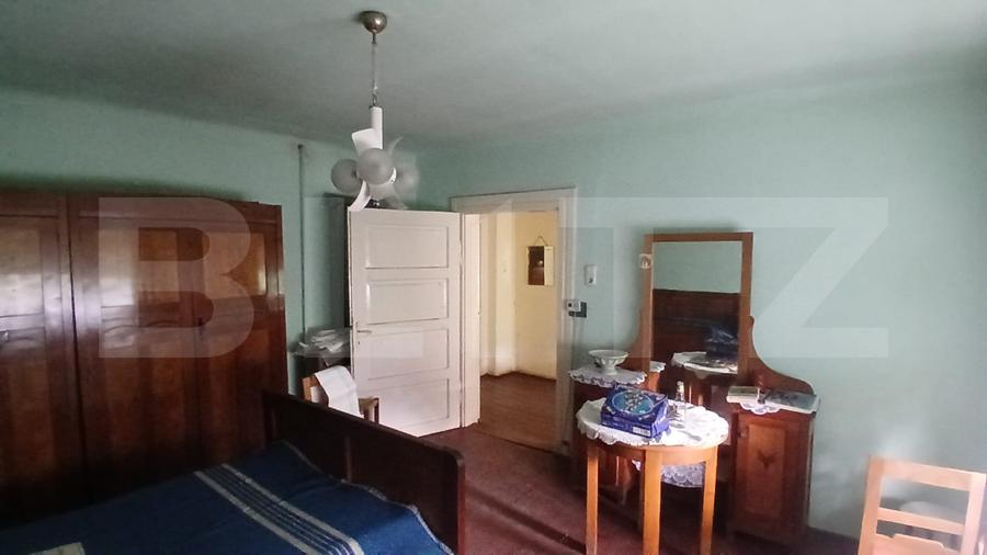 Casa cu trei camere, 73 mp, zona Reghin