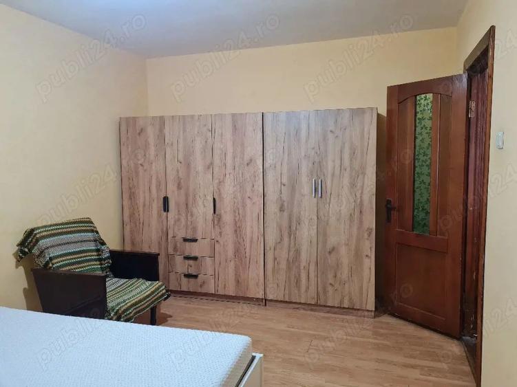 SE VINDE AP 3 CAM - REPER - HOTEL CRISTAL