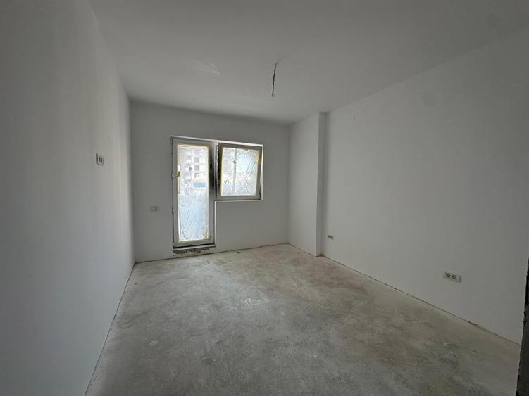 3 camere open-space - Metrou Berceni, Bloc Nou
