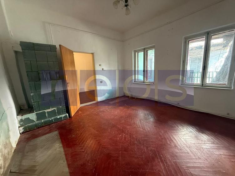DE VANZARE CASA INTERBELICA – 3 CAMERE - METROU STEFAN CEL MARE