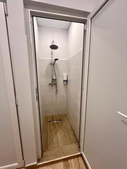 Bazin de inot /afacere la cheie/ randament 8 %