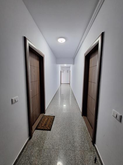 Ap. 3 camere decomandat, 2 bai, debara, 91 mp utili, PARCARE INCLUSA