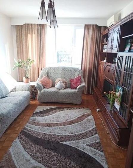 Apartament cu 4 camere, Grigorescu, zona Liceul „Onisifor Ghibu”.
