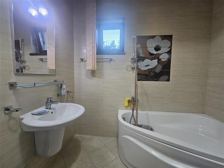 Vanzare 4 Camere Damaroaia Luptatorilor duplex 2 Etaje