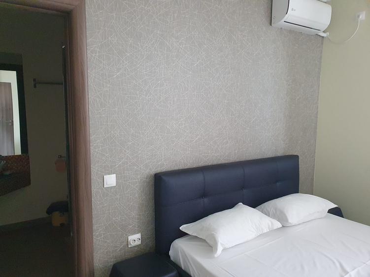 Vila p+2 in Mamaia Sat de vanzare,9 camere ,10 bai,3 bucatarii,posibilitate rate