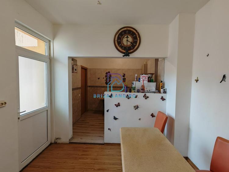Calarasi, Hala Traian, casa stradal, Sp+P+E, sup. 207mp, teren 156mp