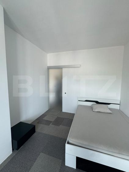 Apartament 2 camere, 63 mp, semidecomandat, zona Teilor