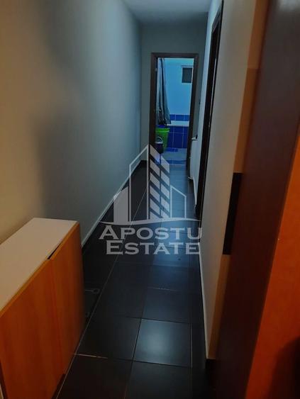 Apartament cu 2 camere,centrala proprie zona Dambovita