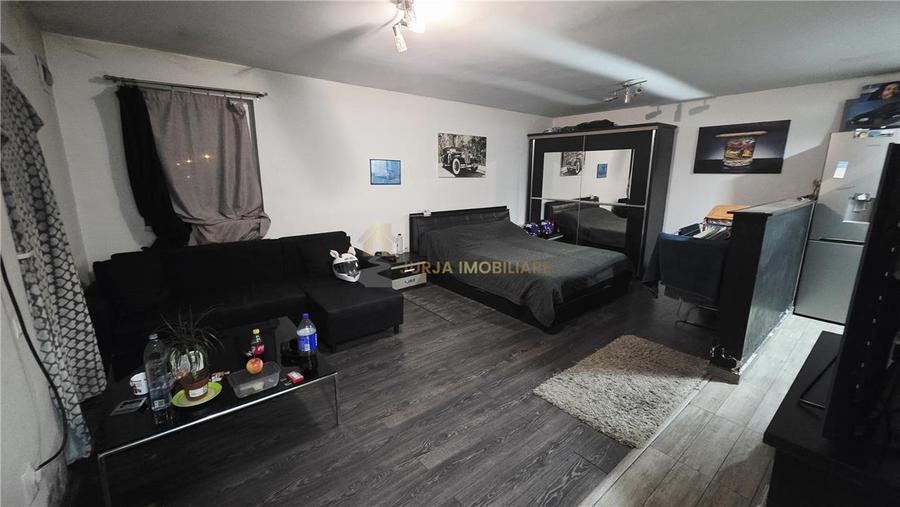 CASA 70 MP TEREN 382 MP ZONA PARCUL FEROVIAR
