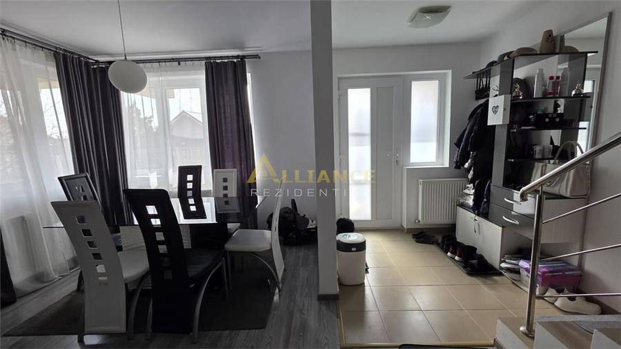 Vila duplex spatioasa in Popesti-Leordeni, langa Primarie – 4 camere + mansarda,