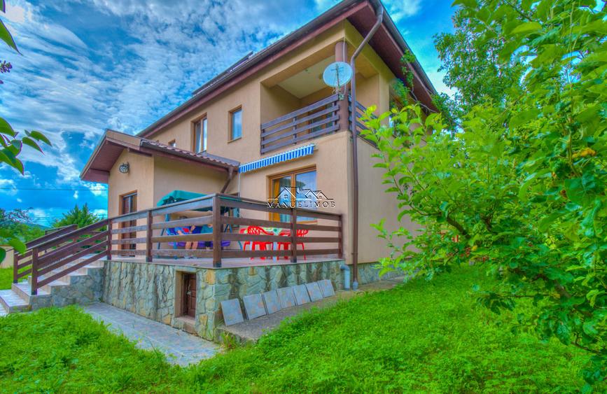 Casa Breaza 187Mp , teren 700Mp , Nistoresti ,priveliste frumoasa