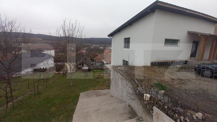 Oportunitate ! Casa individuala 240 mp utili , panorama, zona centrala Baciu !