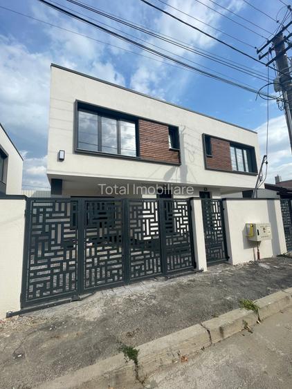 case individuale cuplate de vânzare în zona centrala str. Paltinis - 30
