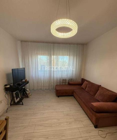 Apartament 4 camere  semidecomandat – Ghencea - 2