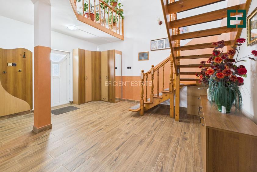 Casă tip Duplex cu 8 camere și 1080 mp teren  - Zona Bujac - Arad - 16