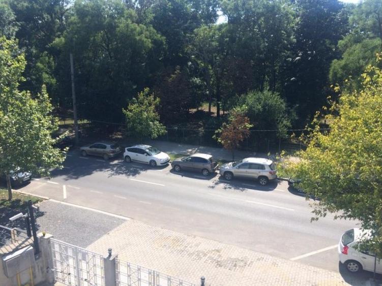 Apartament 4 camere Herastrau