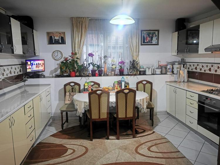 Apartament la casa, 4 camere, 110mp, zona Gari