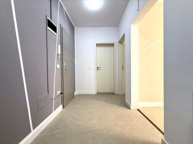 Spațiu Comercial Stradal | Parcare + Boxă