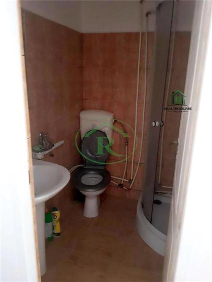 Casa si teren zona centrala - pretabil activitati comerciale !!