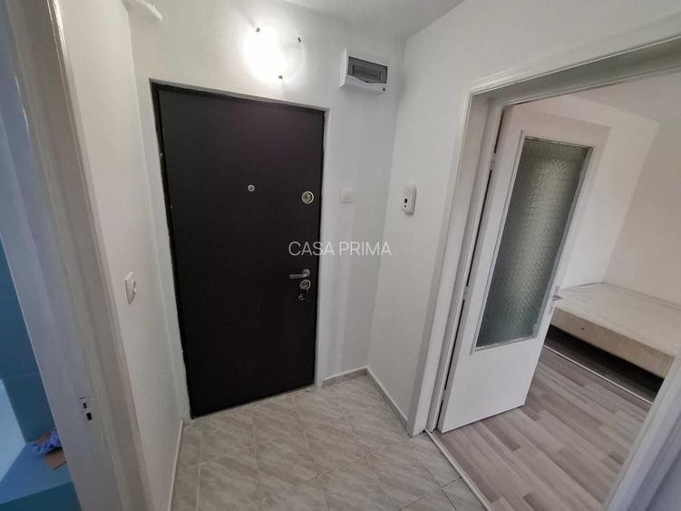 GARA ap.1 camere, decomandat, curat, renovat, mobilat si utilat, et.3/4! - 4
